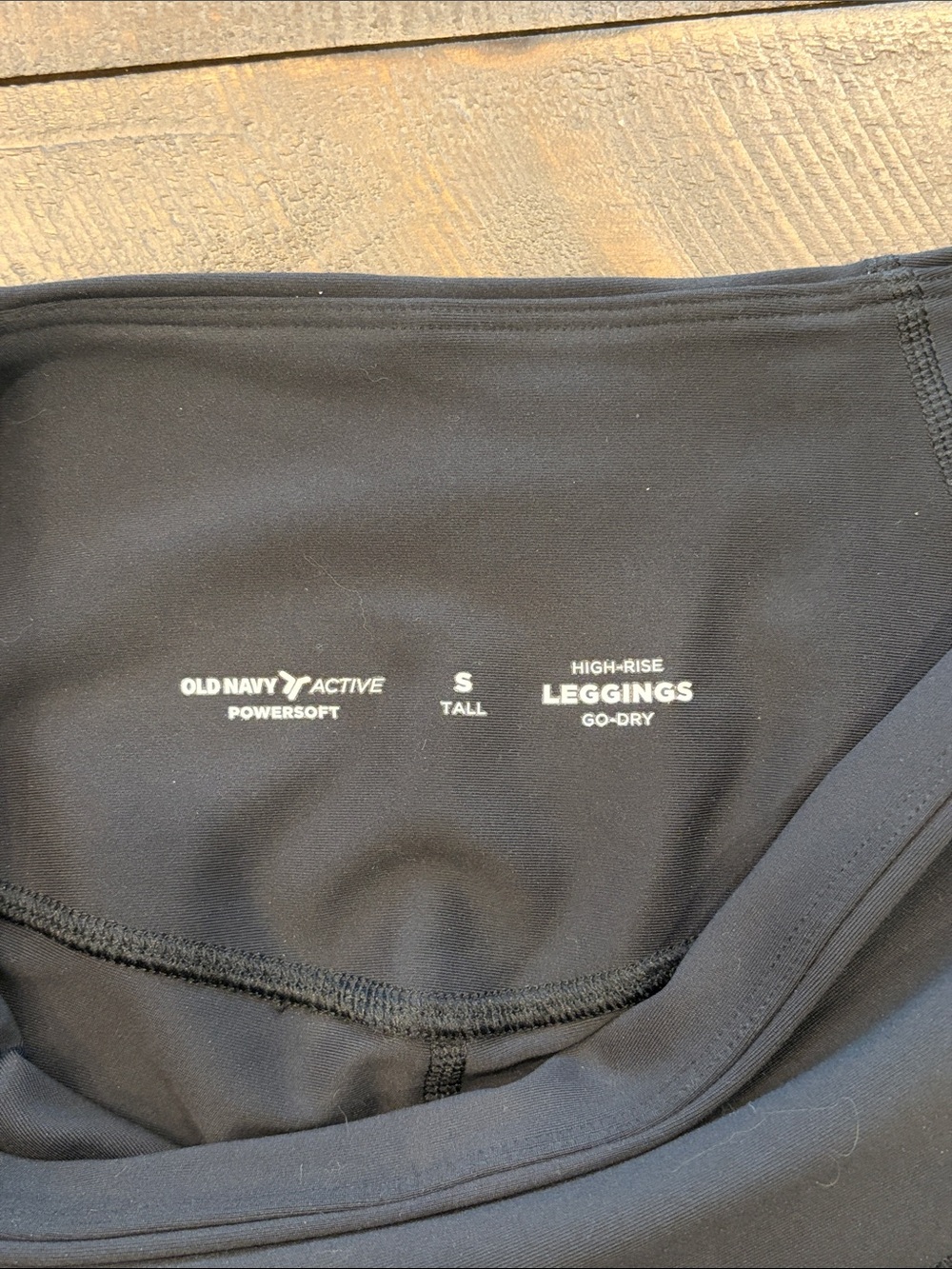 Old Navy Powersoft Leggings - Picture 3 of 3